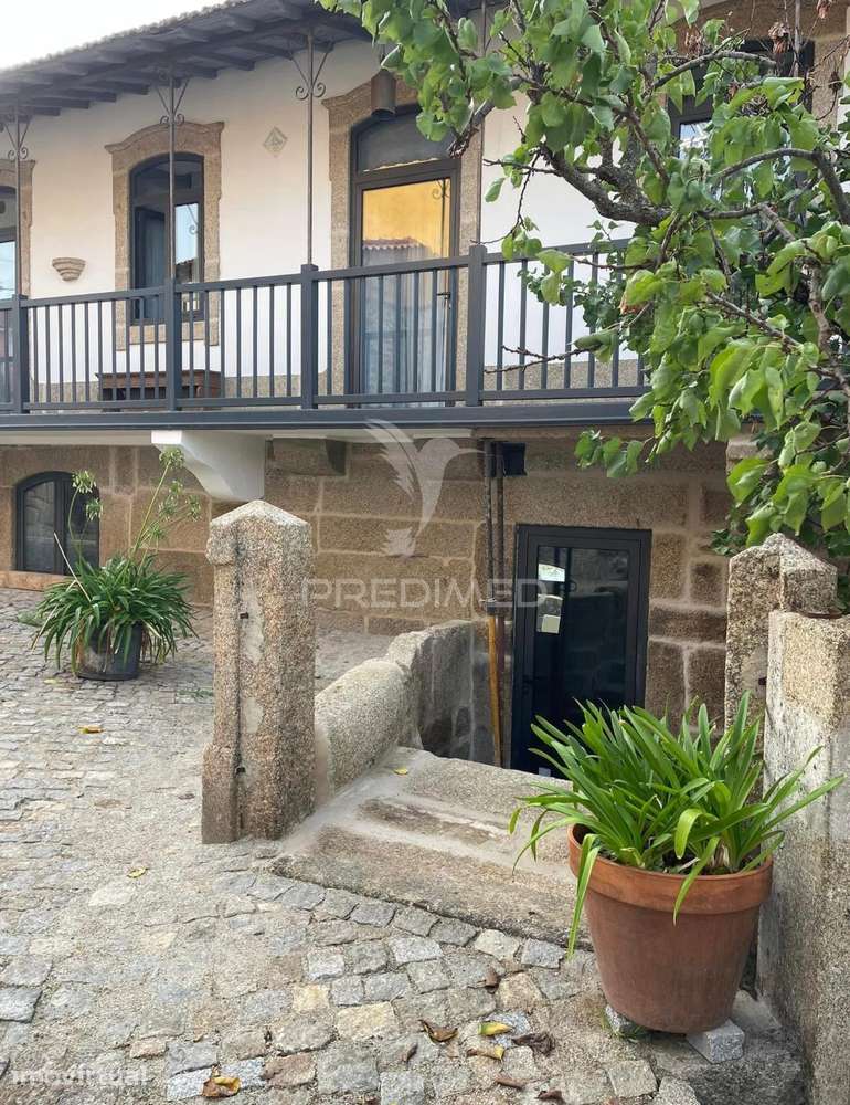 Moradia com charme e potencial de rentabilidade em Torre Dona Chama... - Grande imagem: 4/30