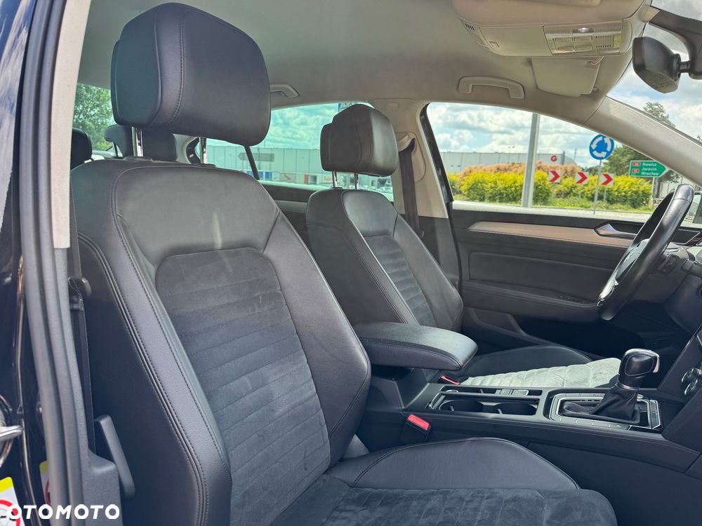 Volkswagen Passat - 26