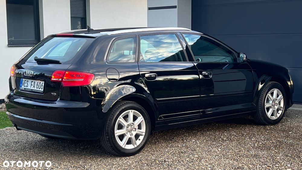 Audi A3 Sportback 2.0 TDI DPF S line Sportpaket - 16