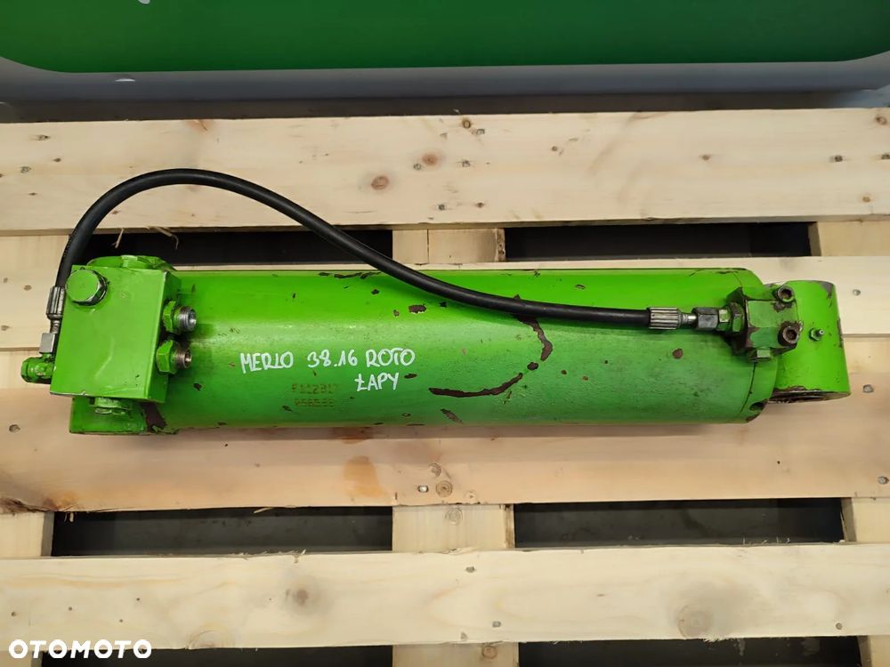 Siłownik hydrauliczny podpory MERLO 38.16 ROTO - 6