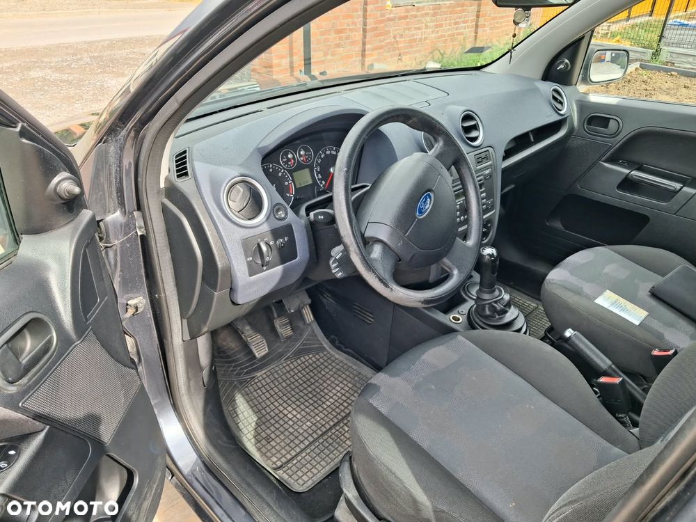 Ford Fusion - 9