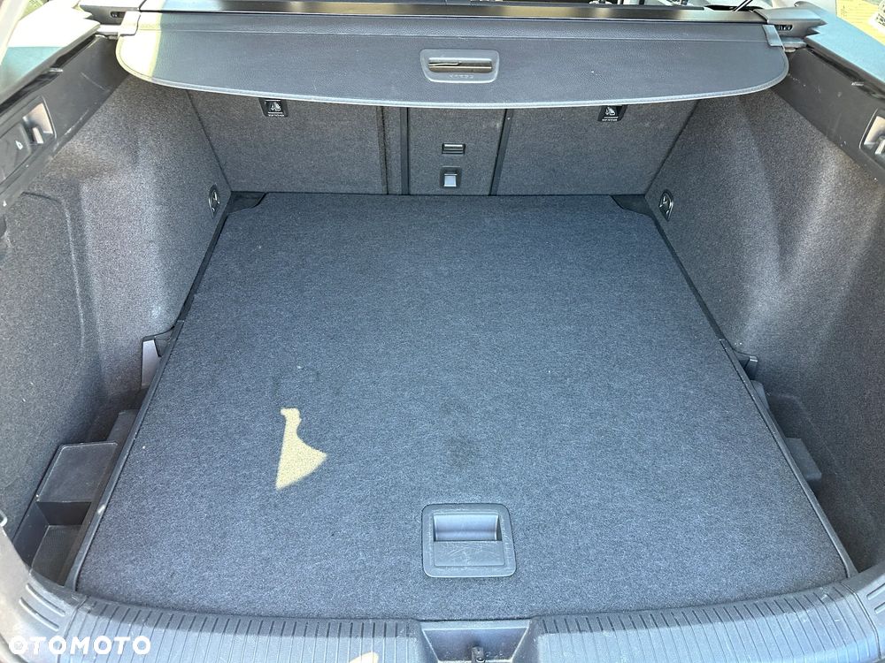 Volkswagen Golf Variant - 28