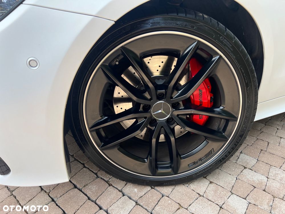 Mercedes-Benz Klasa E AMG 53 4-Matic+ - 3