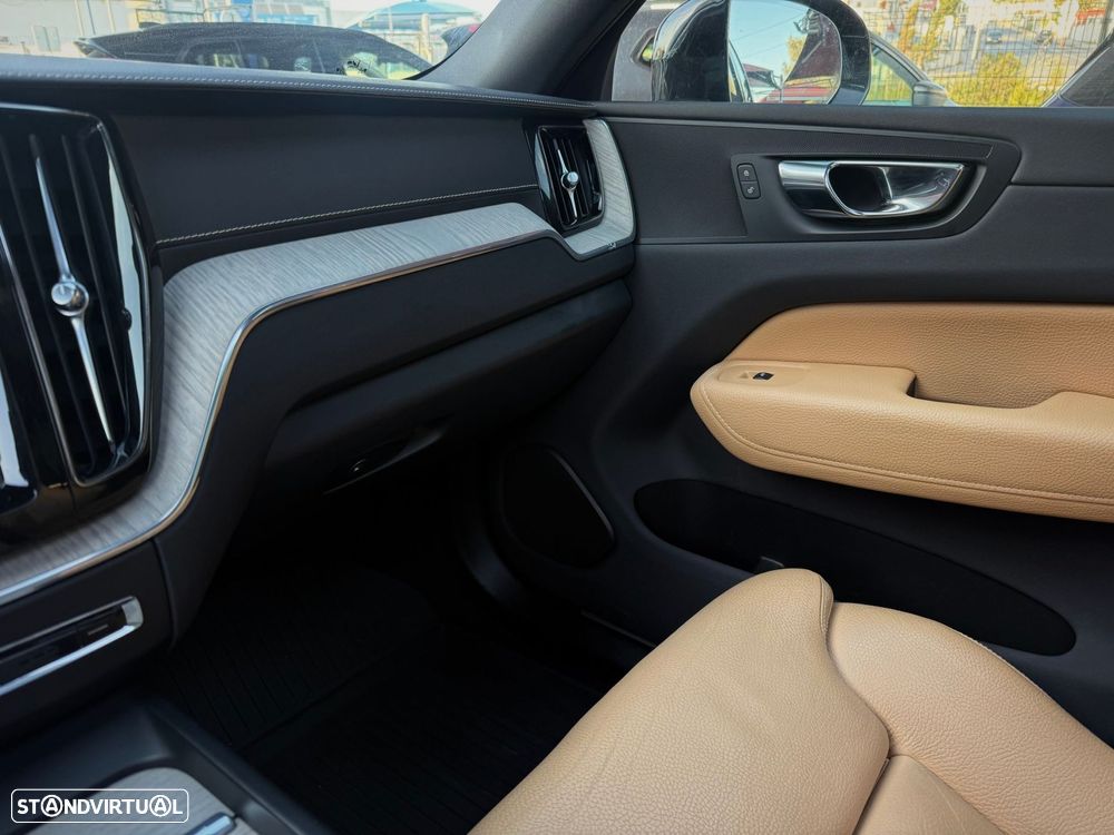 Volvo XC 60 2.0 T8 PHEV Inscription AWD - 19