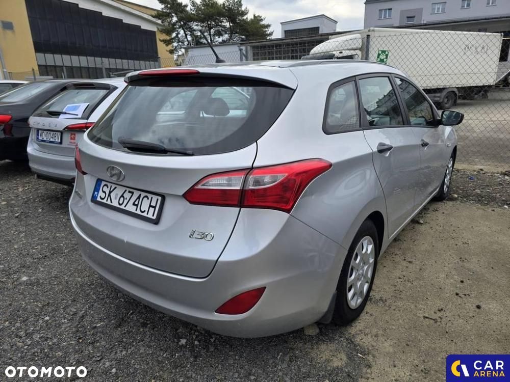 Hyundai i30 1.6 CRDi Classic - 4