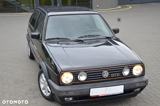 Volkswagen Golf 1.6 GTD TD - 4