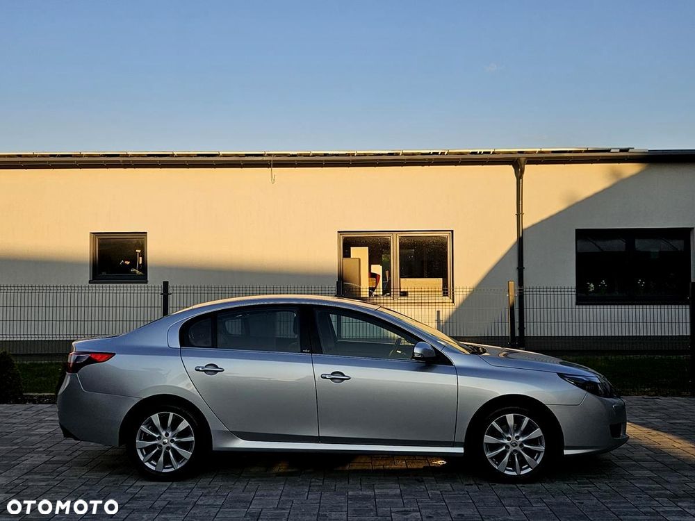 Renault Latitude 2.0 Expression Etanol - 13