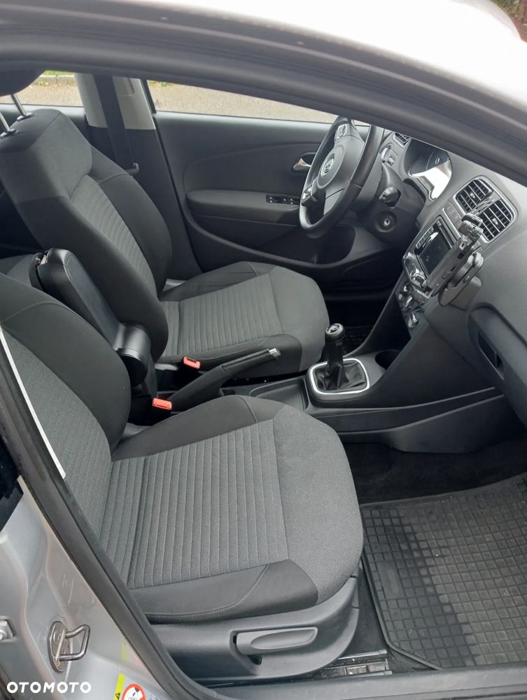Volkswagen Polo 1.6 TDI Comfortline - 9