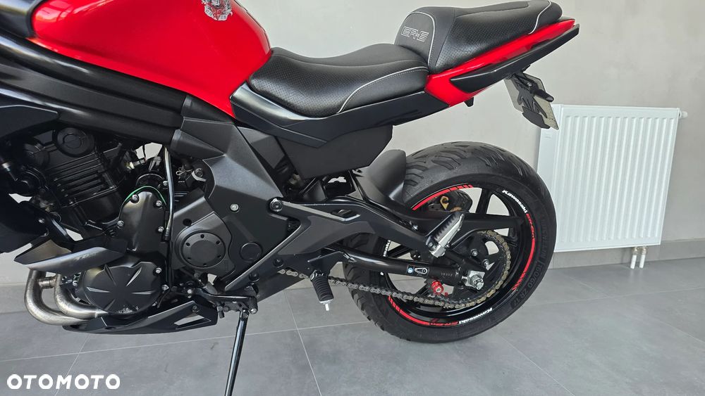 Kawasaki ER - 33