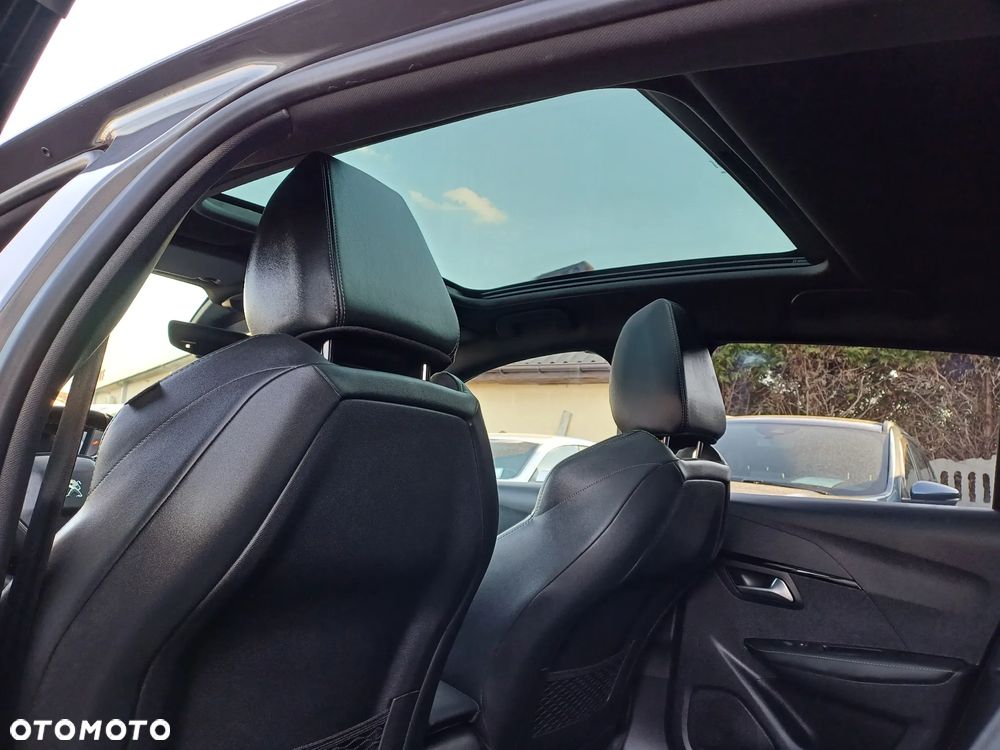 Peugeot 208 PureTech 100 EAT8 GT - 18