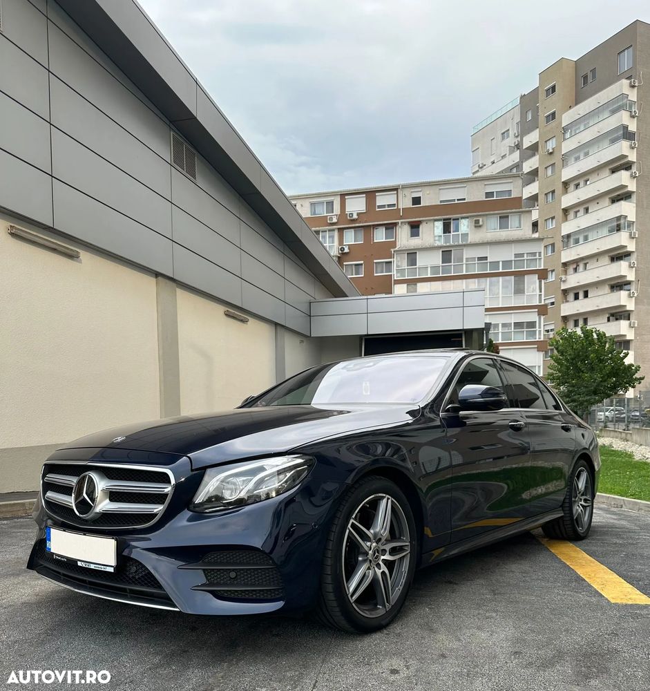 Mercedes-Benz E 220 d 4Matic T 9G-TRONIC AMG Line - 3