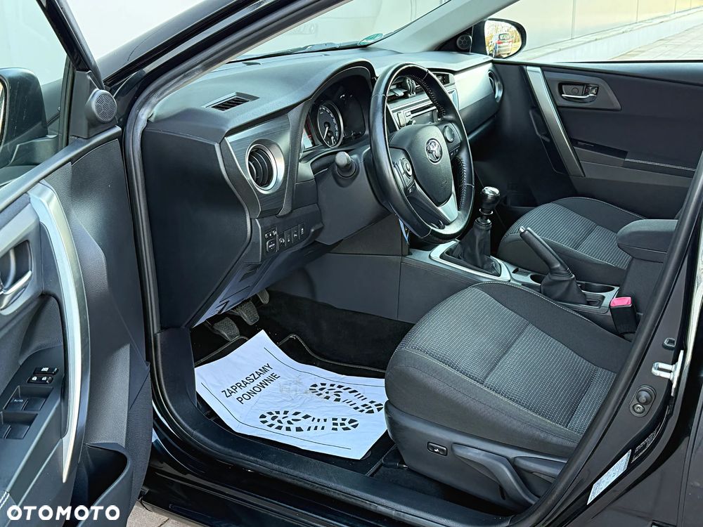 Toyota Auris 1.6 Life+ - 12