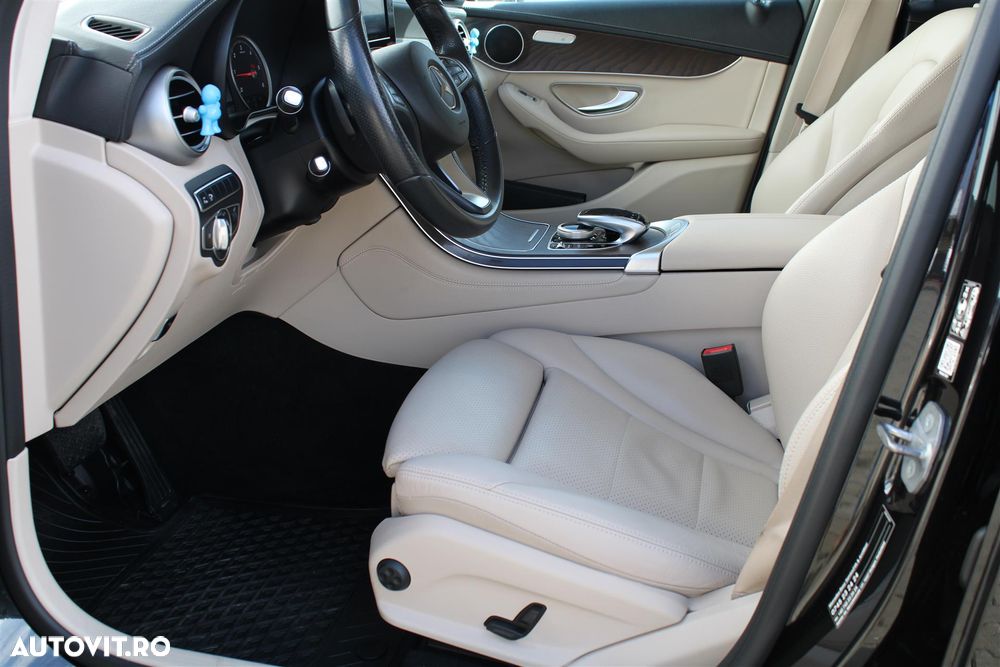 Mercedes-Benz GLC Coupe 250 d 4Matic 9G-TRONIC AMG Line - 10