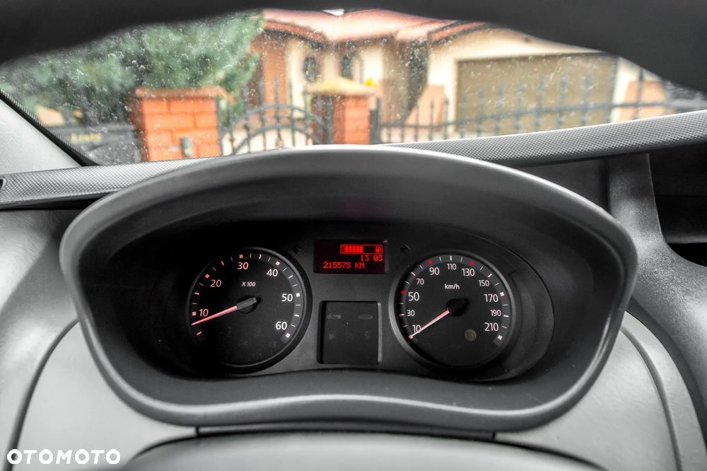 Renault Trafic - 17