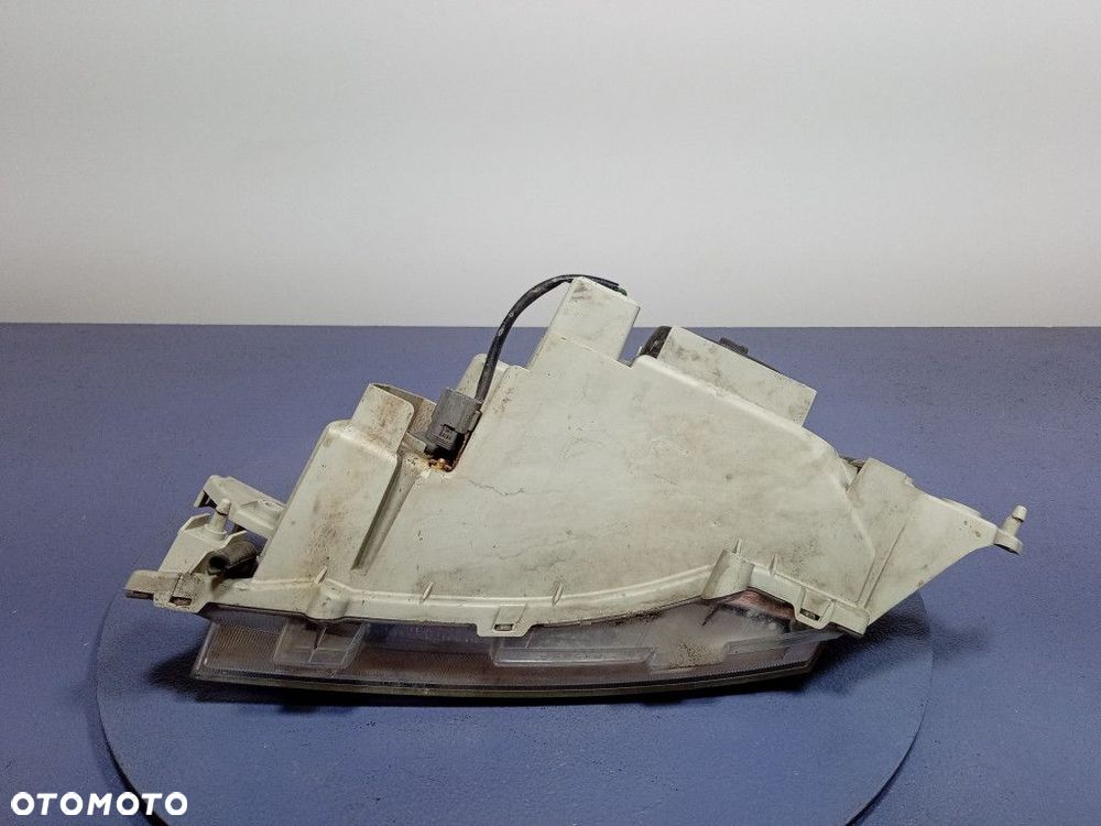 MAZDA PREMACY I CP LIFT REFLEKTOR PRAWY LAMPA EU P1990R - 3