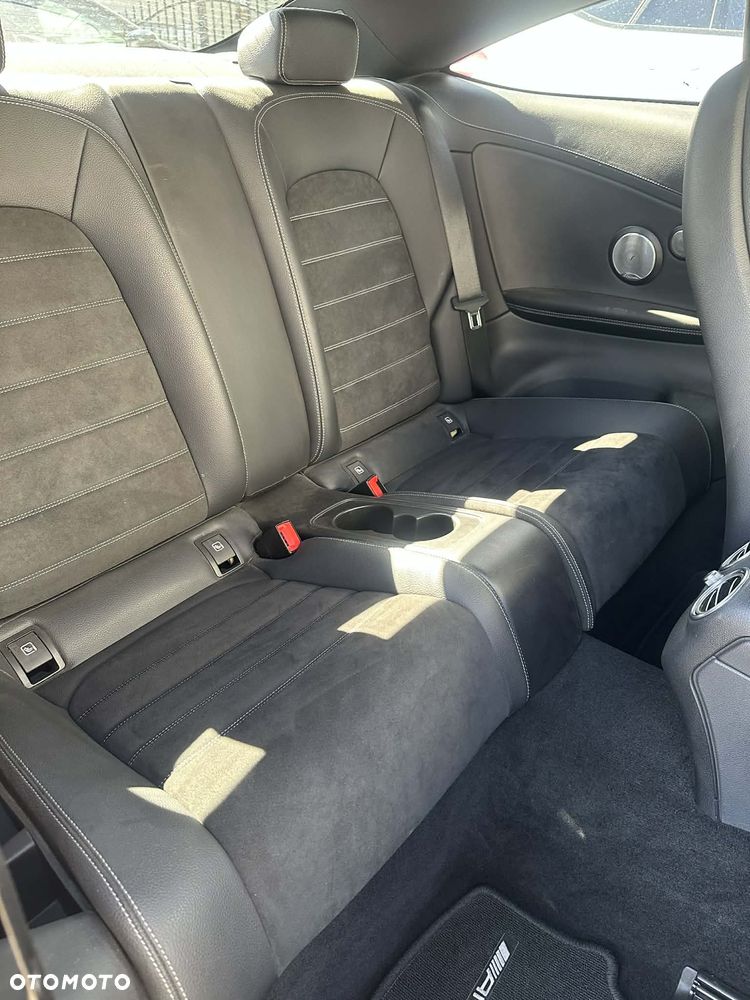 Mercedes-Benz Klasa C 300 7G-TRONIC - 6