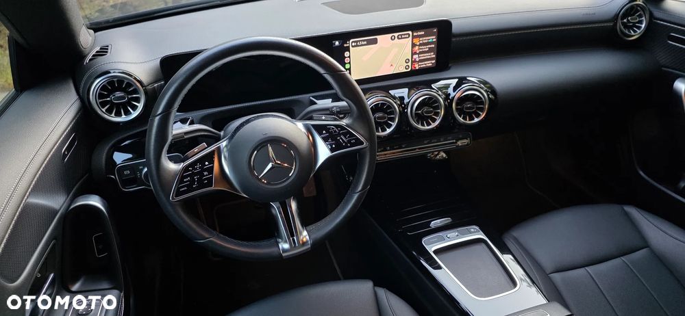 Mercedes-Benz CLA - 27