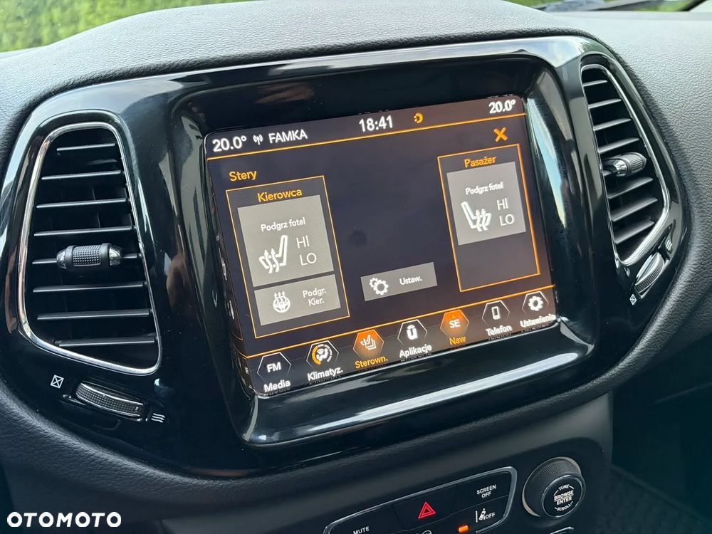 Jeep Compass - 28