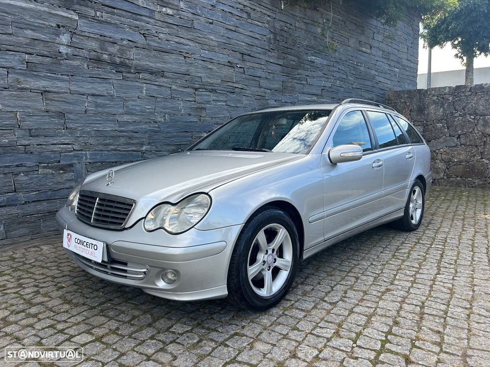 Mercedes-Benz C 220 2005 photo 2