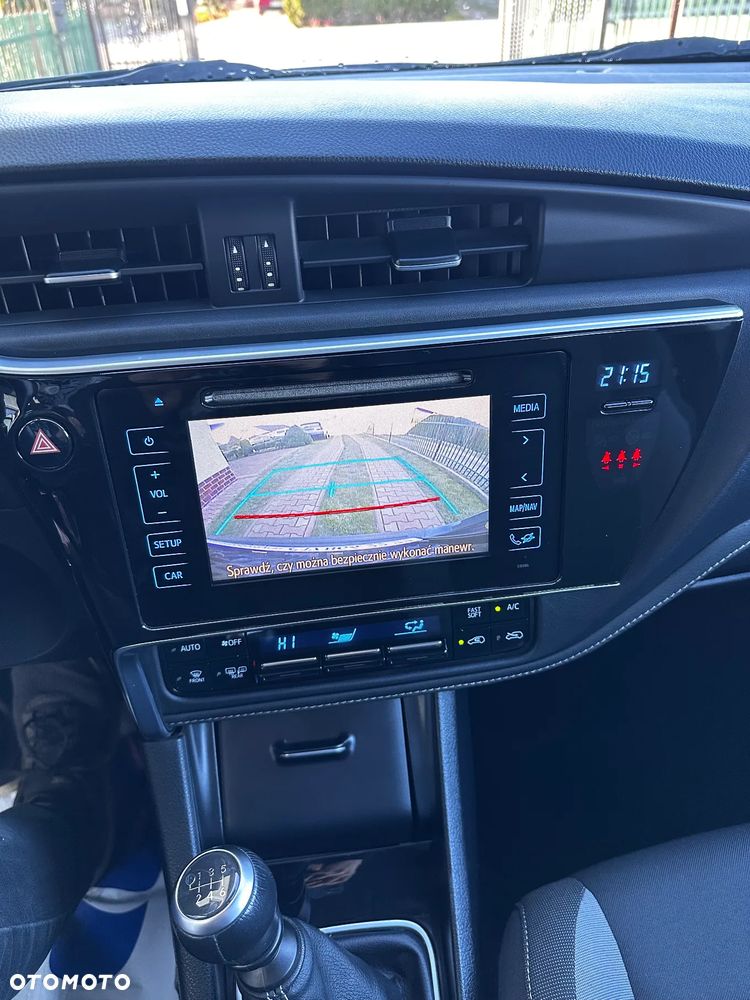 Toyota Auris 1.4 D-4D Active - 9