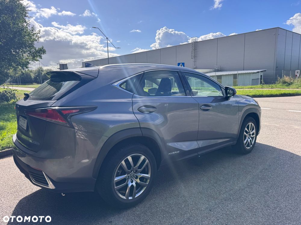 Lexus NX 300h Elegance AWD - 35