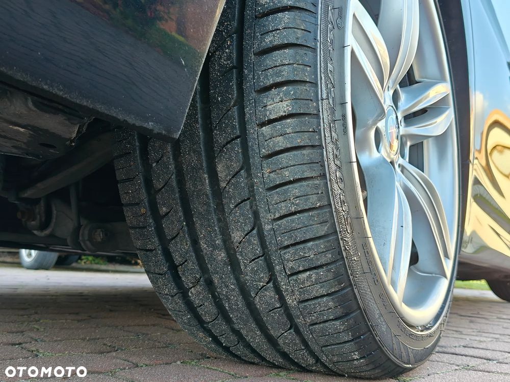BMW Seria 5 525d xDrive - 25