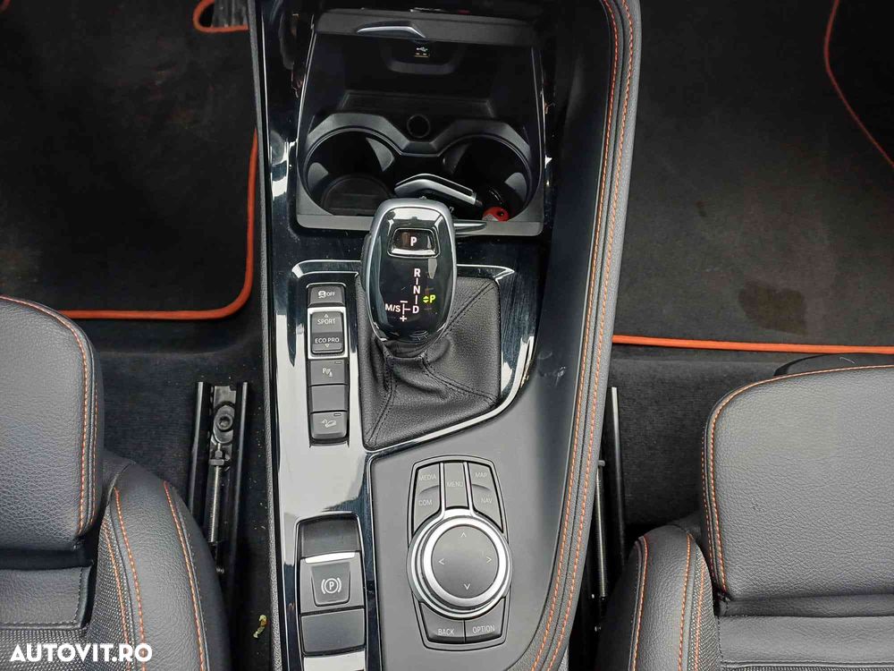 BMW X1 sDrive18d AT - 11