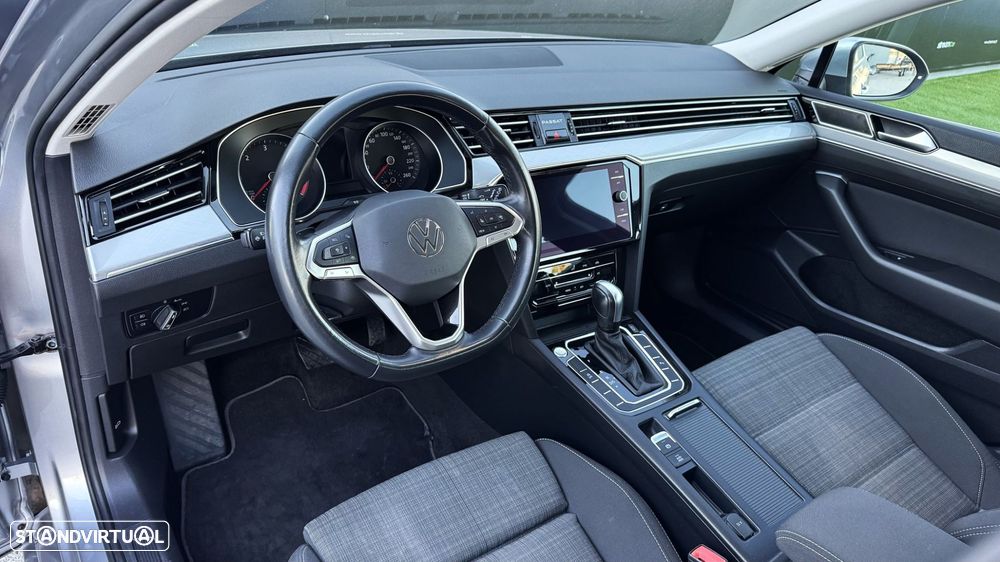 VW Passat Variant 2.0 TDi Business DSG - 10