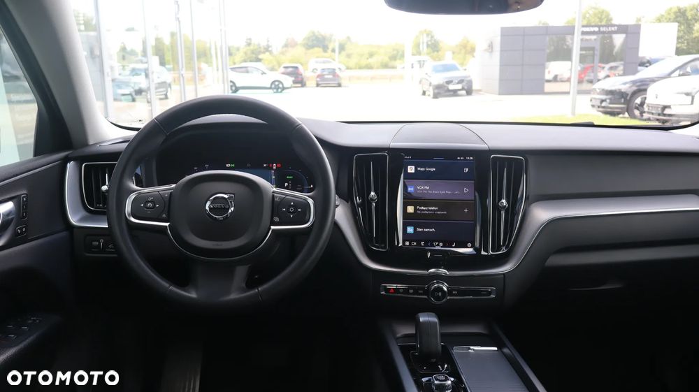 Volvo XC 60 T6 Plug-In Hybrid AWD Inscription - 13