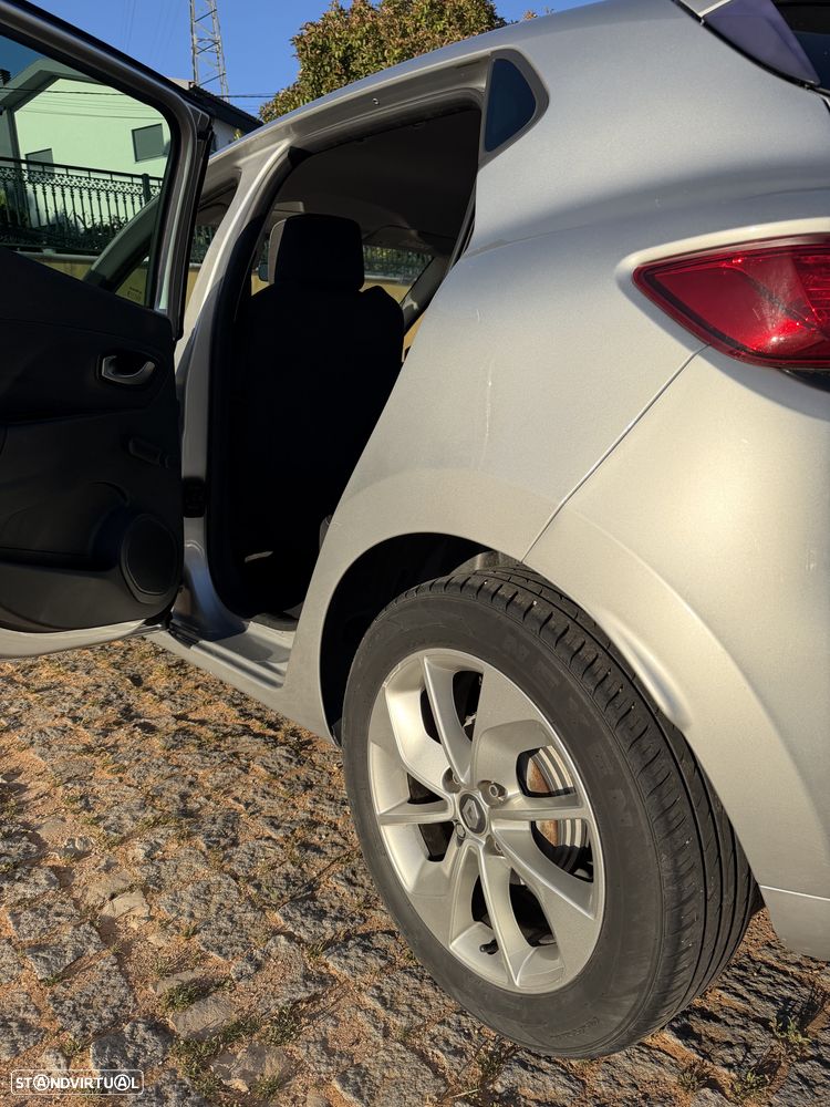 Renault Clio 0.9 TCe Limited - 9