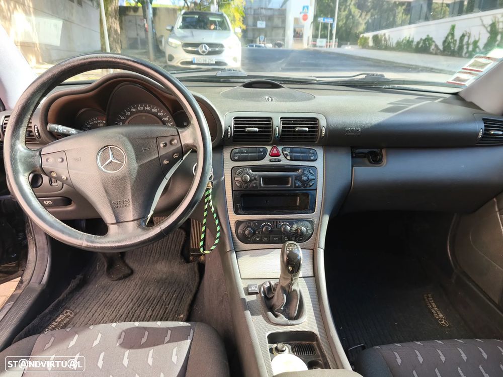 Mercedes-Benz C 180 Sport Coupé Classic - 9