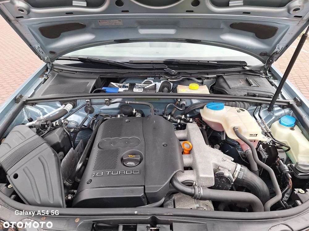 Audi A4 Limousine - 31