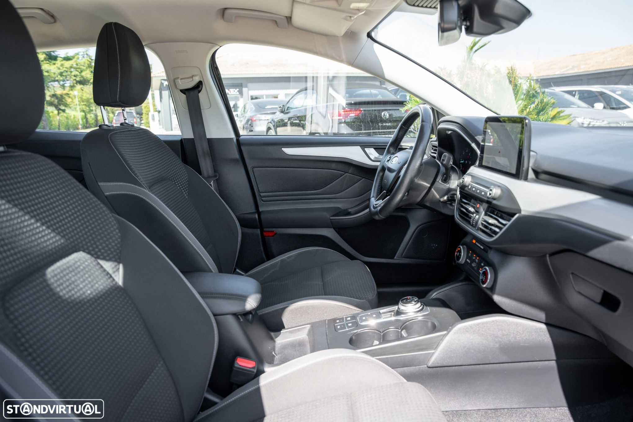 Ford Focus SW 1.5 TDCi EcoBlue Business Aut. - 17