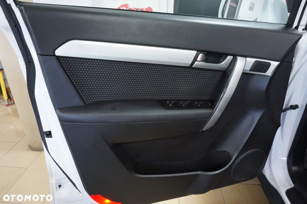 Chevrolet Captiva 2.2 2WD LT+ - 28