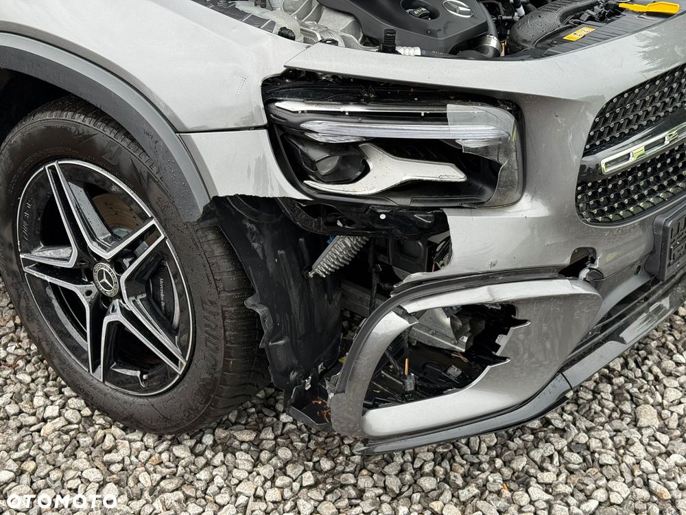 Mercedes-Benz GLB 200 AMG Line 7G-DCT - 9