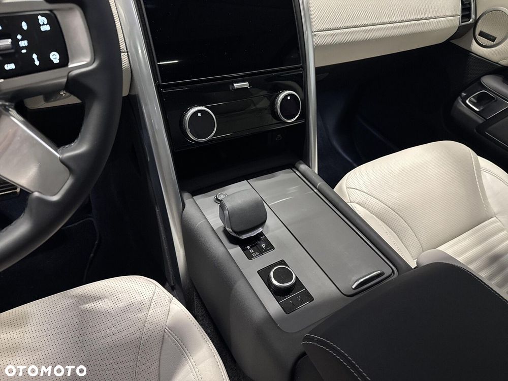 Land Rover Discovery - 17