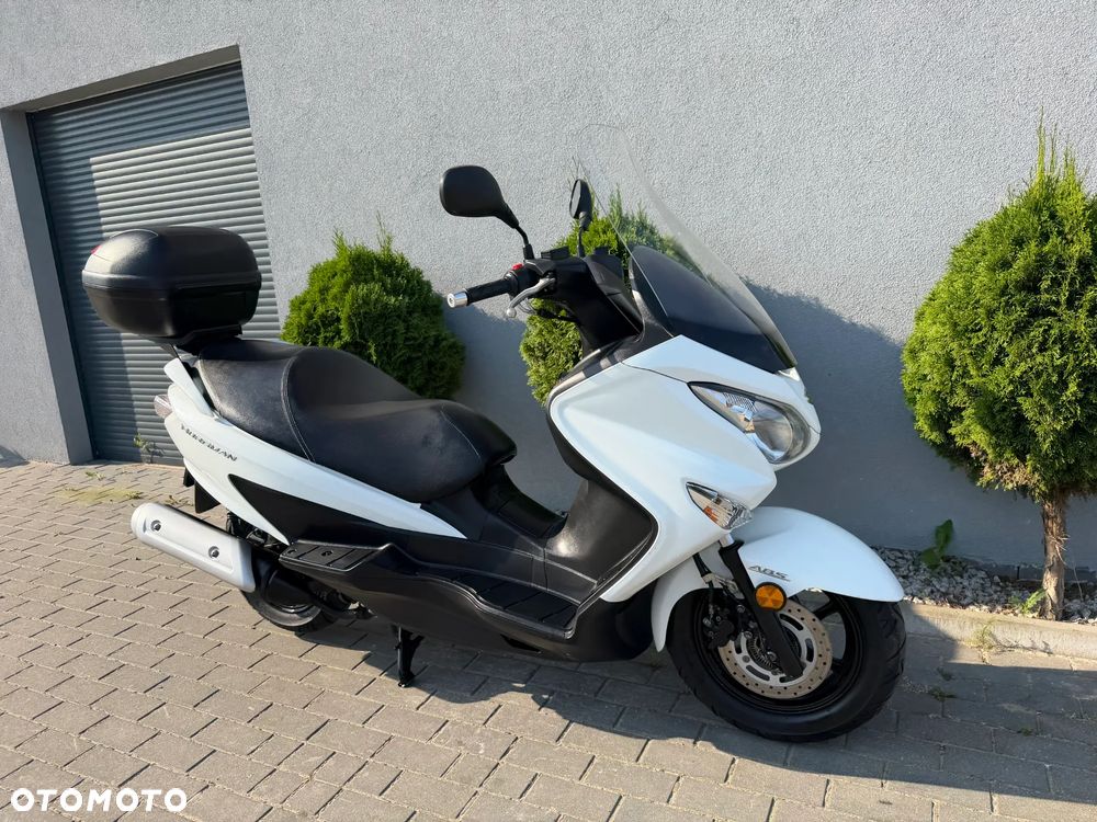 Suzuki Burgman - 3