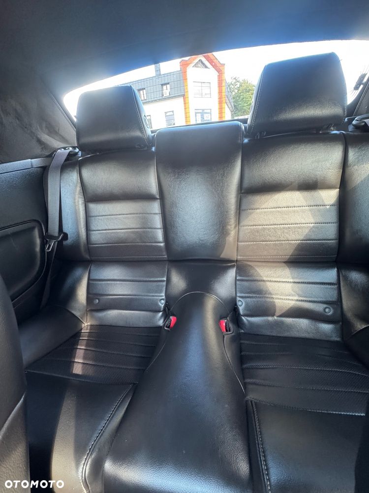 Ford Mustang 3.7 V6 Premium - 26