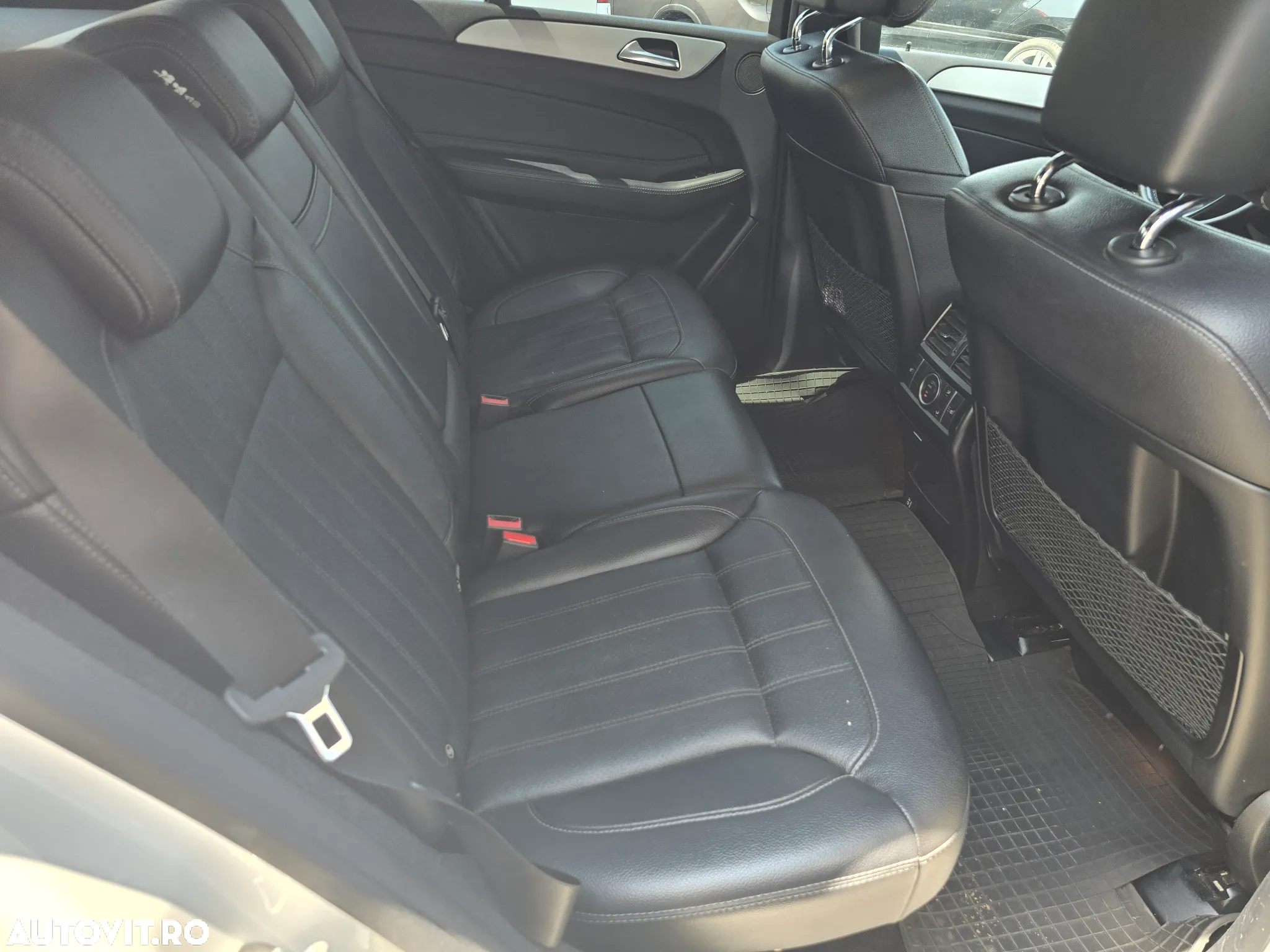 Mercedes-Benz GLE 350 d 4Matic 9G-TRONIC - 28