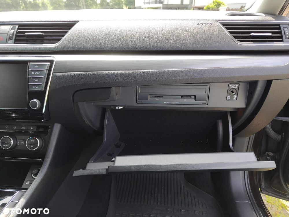 Skoda Superb 2.0 TDI 4x4 Style DSG - 16