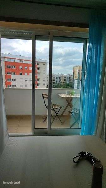 Apartamento T1 mobilado e cozinha equipada - Grande imagem: 2/10