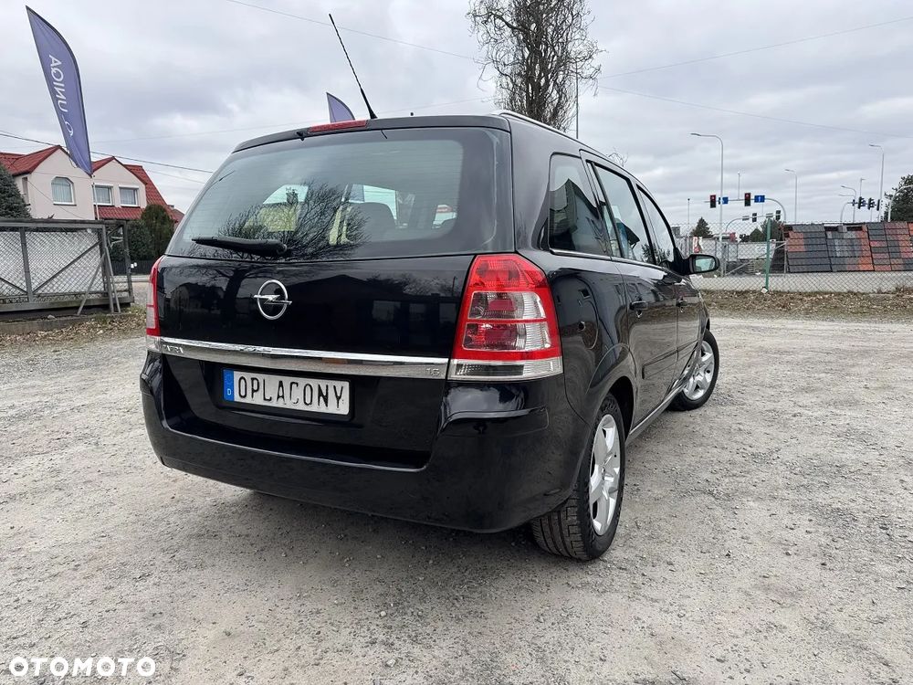 Opel Zafira - 12