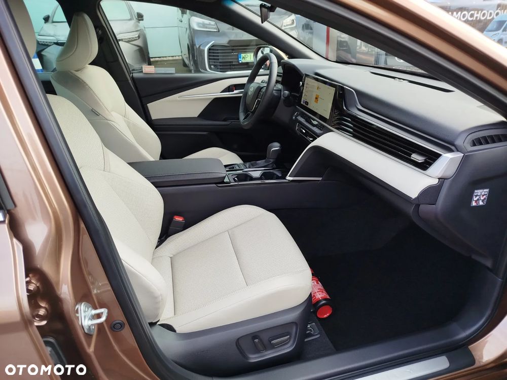 Toyota Camry 2.5 Hybrid Dynamic Force Prestige e-CVT - 17