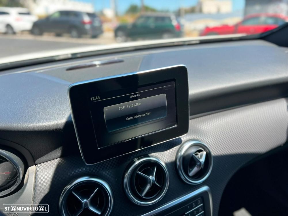 Mercedes-Benz A 180 - 9