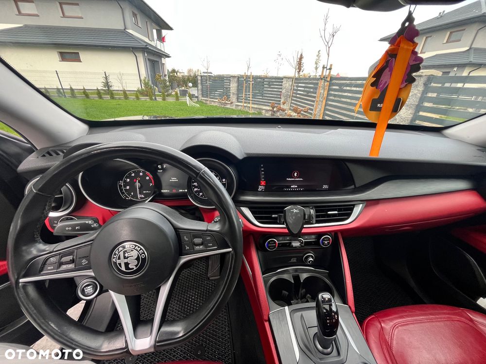 Alfa Romeo Stelvio 2.0 Turbo 16V AT8-Q4 First Edition - 7