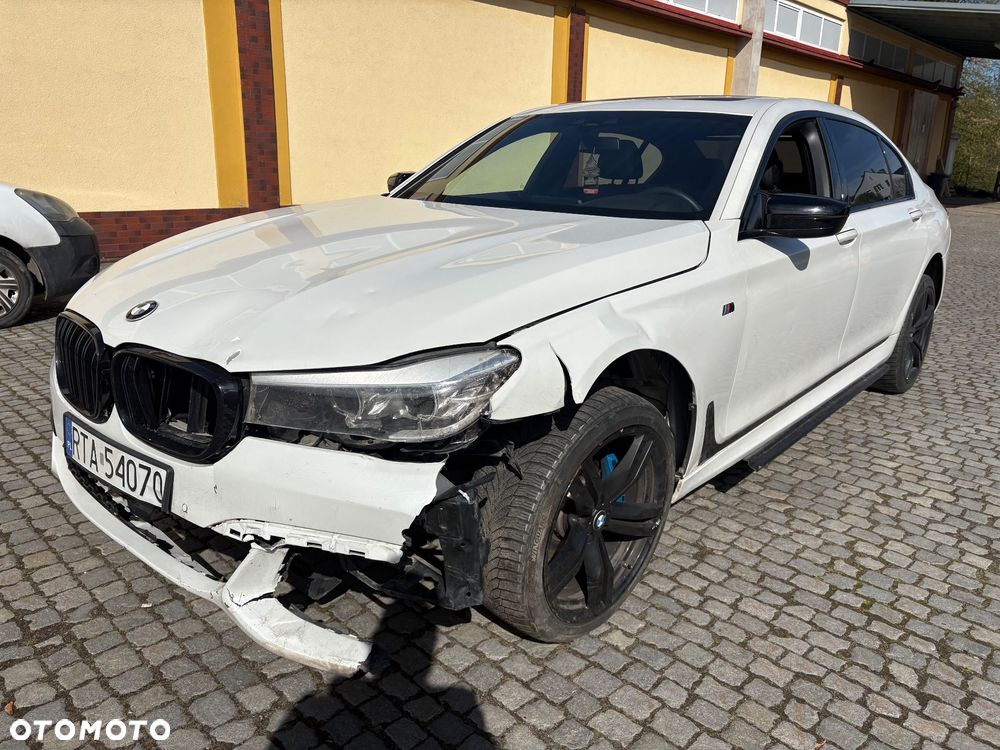 BMW Seria 7 740Li - 6
