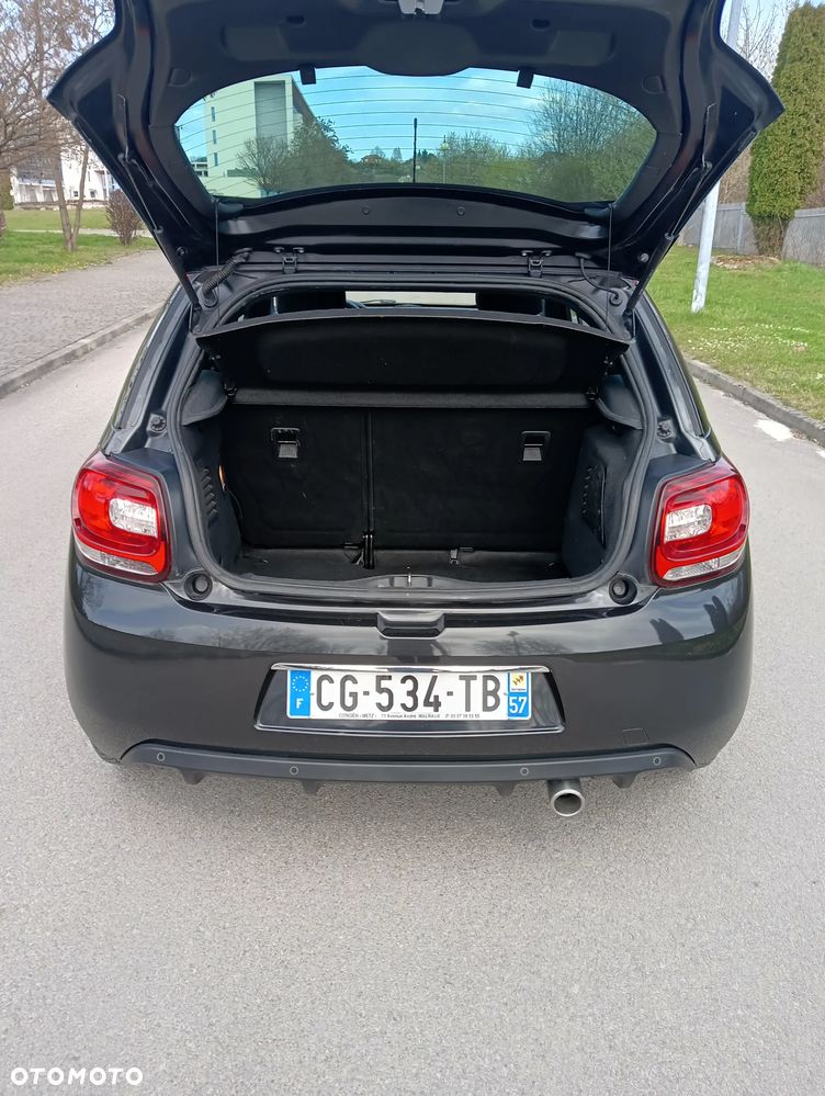 Citroën DS3 e-HDi 90 FAP SoChic - 17