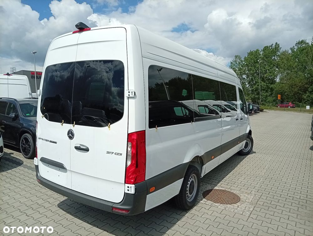 Mercedes-Benz Sprinter - 6