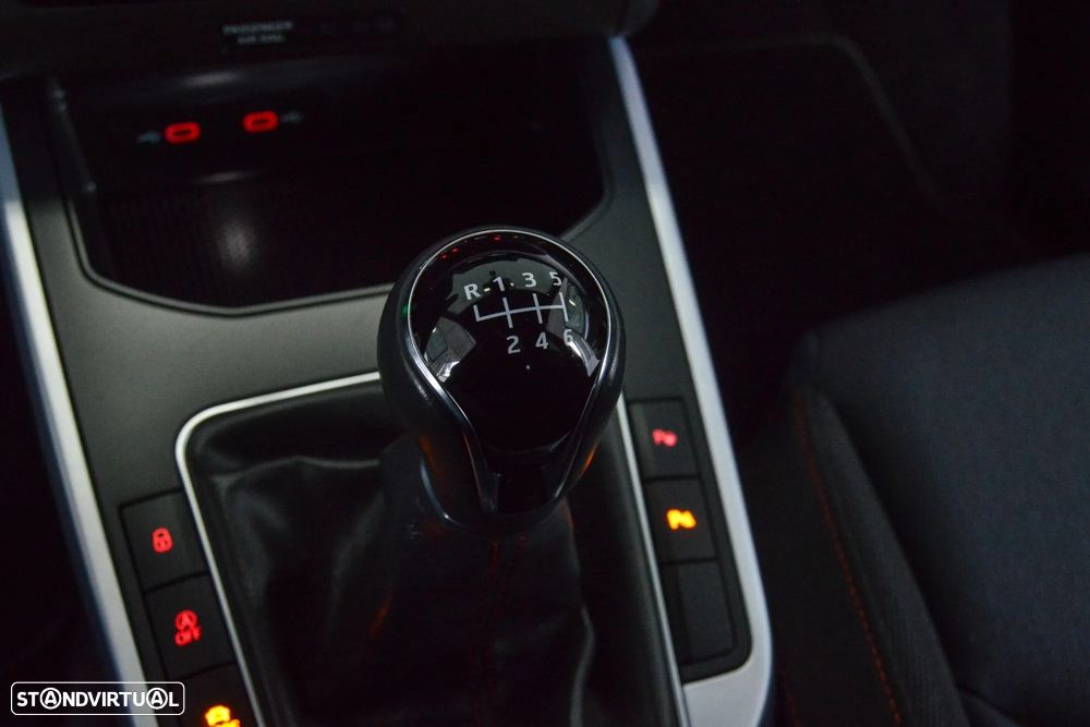 SEAT Arona 1.0 TSI FR - 43