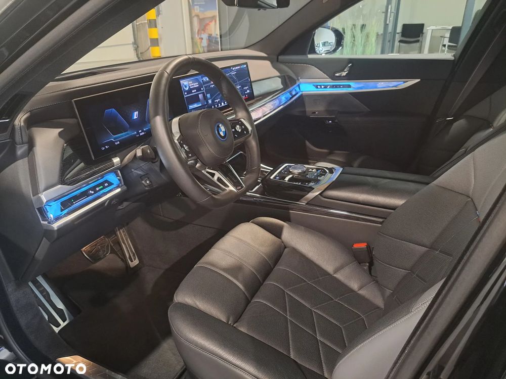 BMW i7 105.7kWh xDrive60 - 10